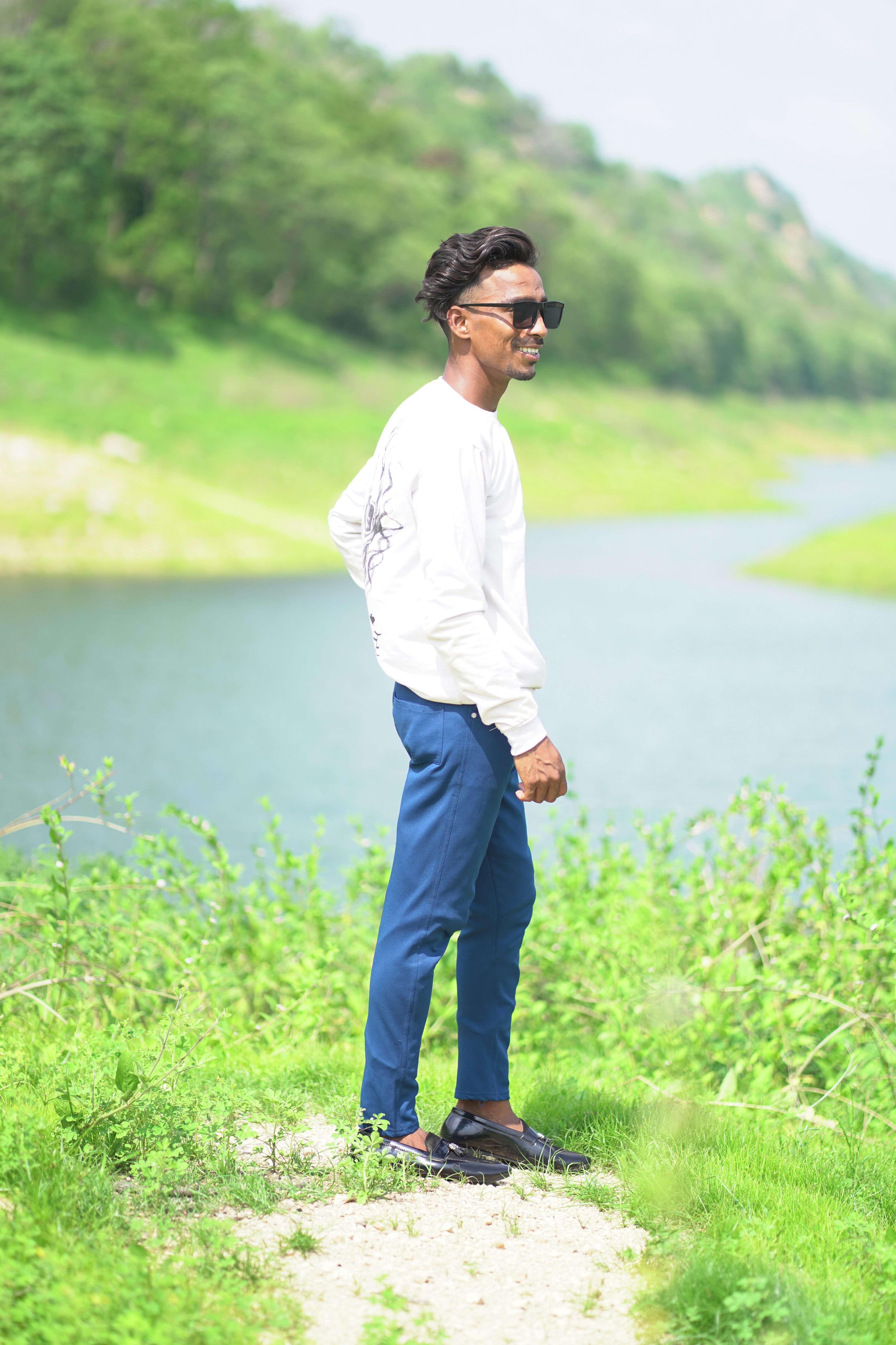 电影海报：破晓回声